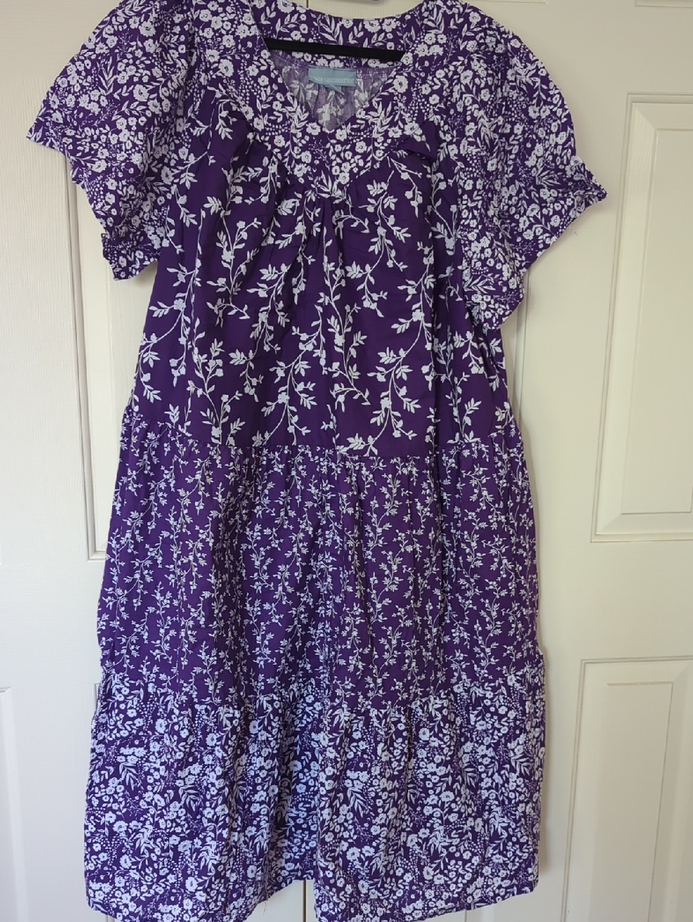Only Necessities Purple Ladies Floral Dress/Mumu Size 1X 22/24